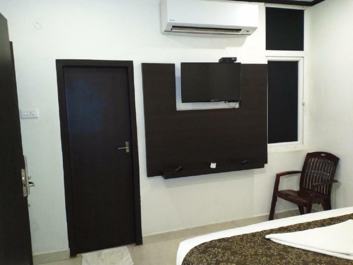 Saravanaa Residency Madurai Eksteriør bilde