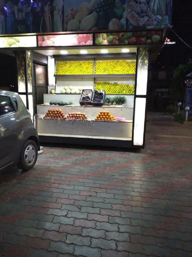 Saravanaa Residency Madurai Eksteriør bilde